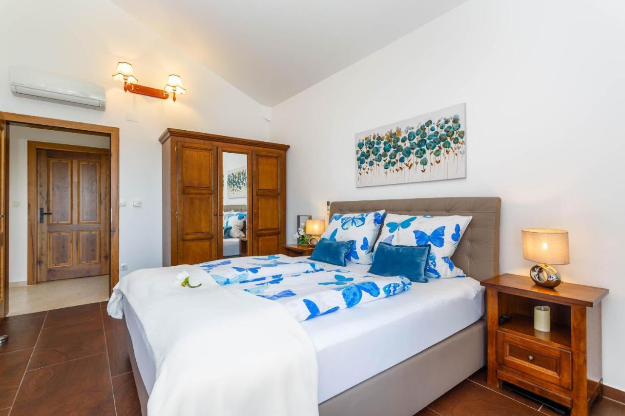 Villa Kamenica Kras Екстериор снимка