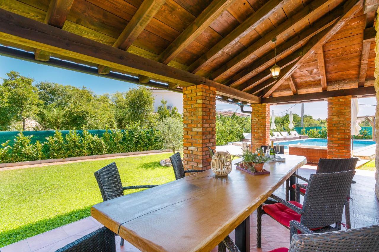 Villa Kamenica Kras Екстериор снимка