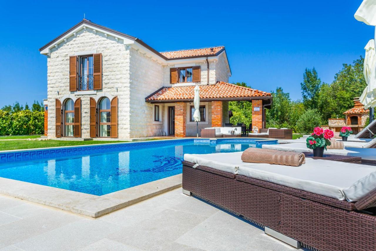 Villa Kamenica Kras Екстериор снимка