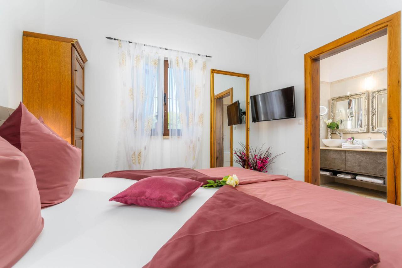 Villa Kamenica Kras Екстериор снимка