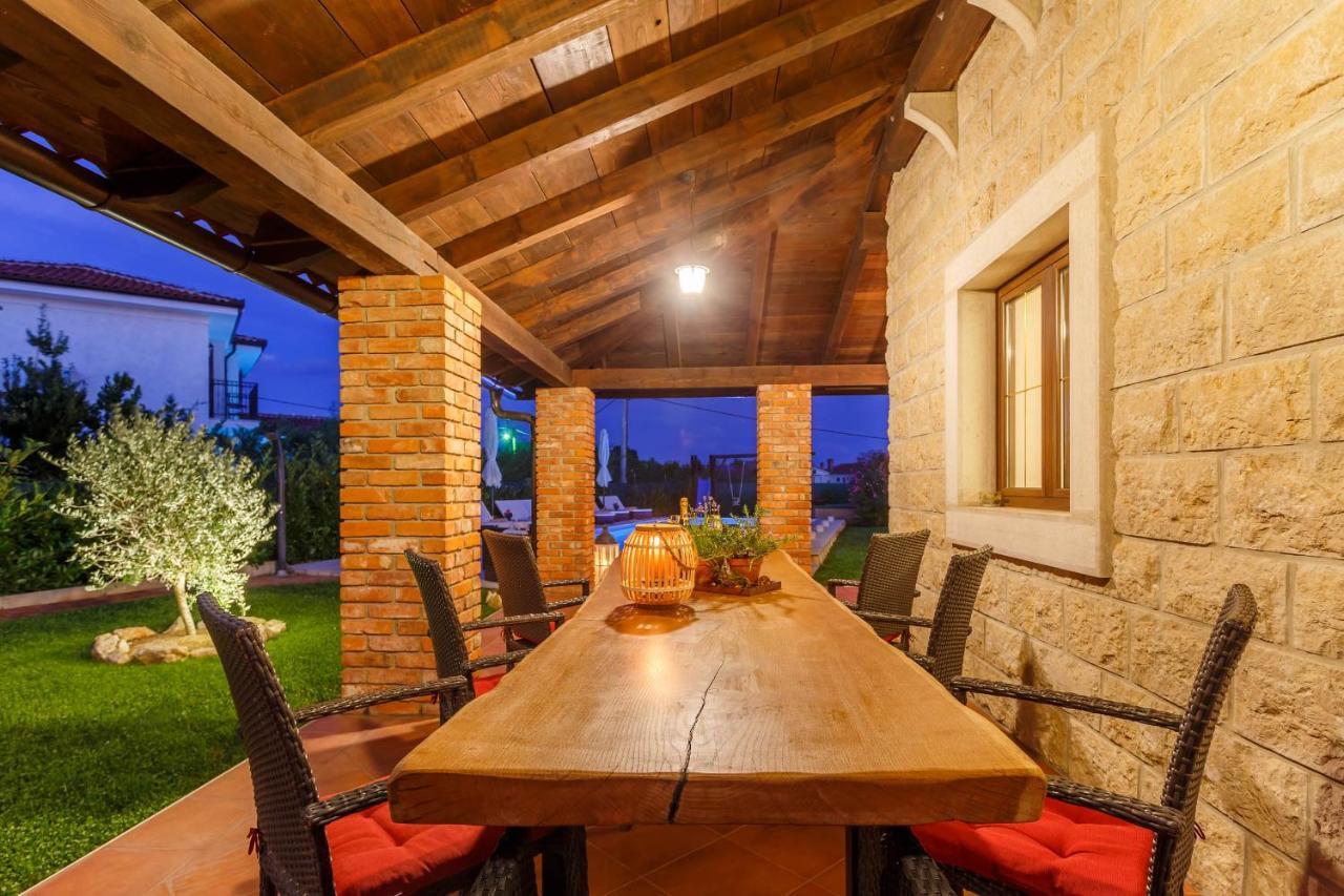 Villa Kamenica Kras Екстериор снимка
