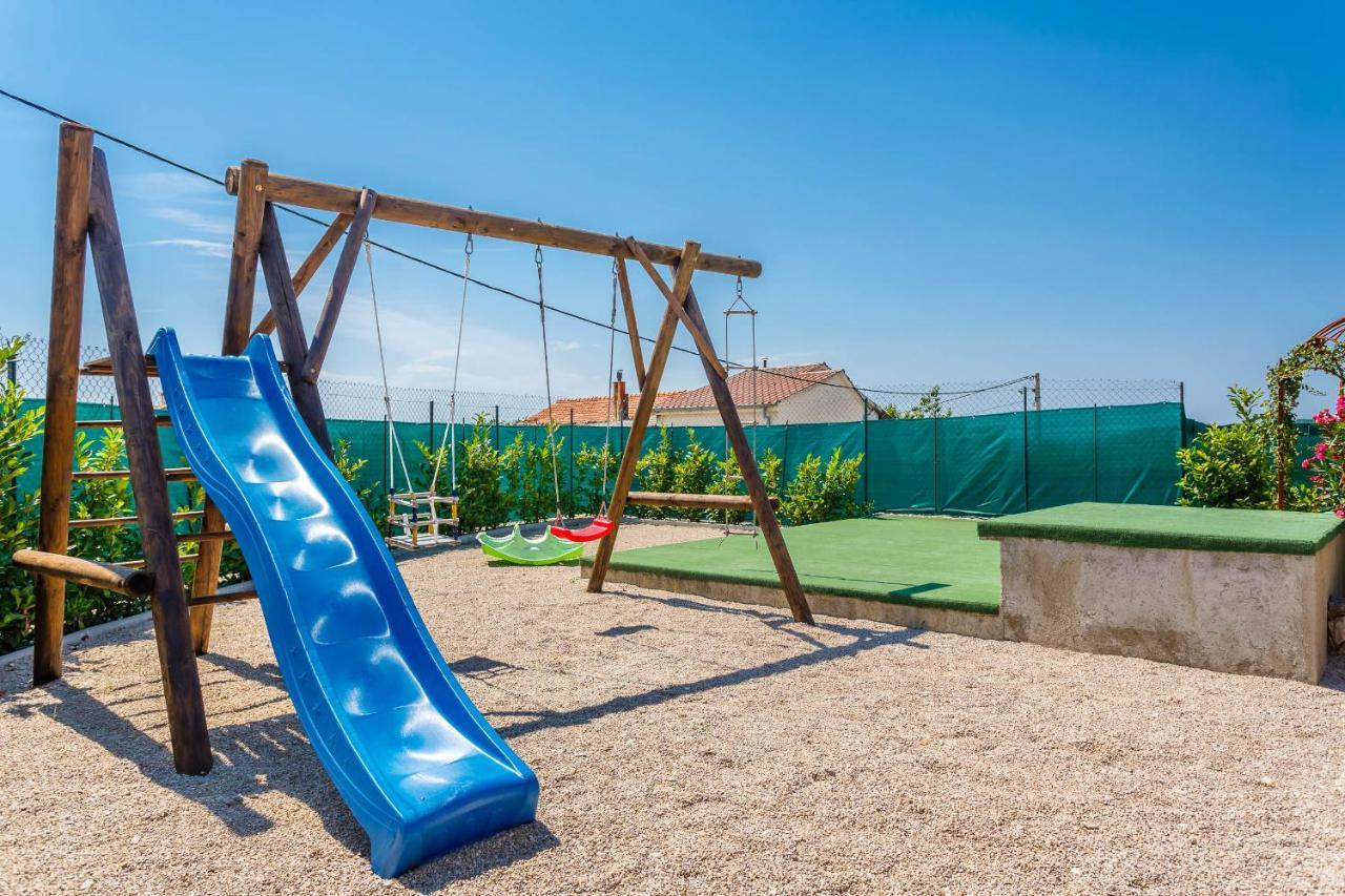 Villa Kamenica Kras Екстериор снимка