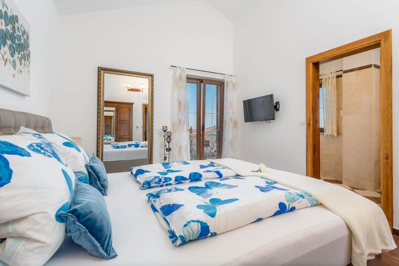 Villa Kamenica Kras Екстериор снимка